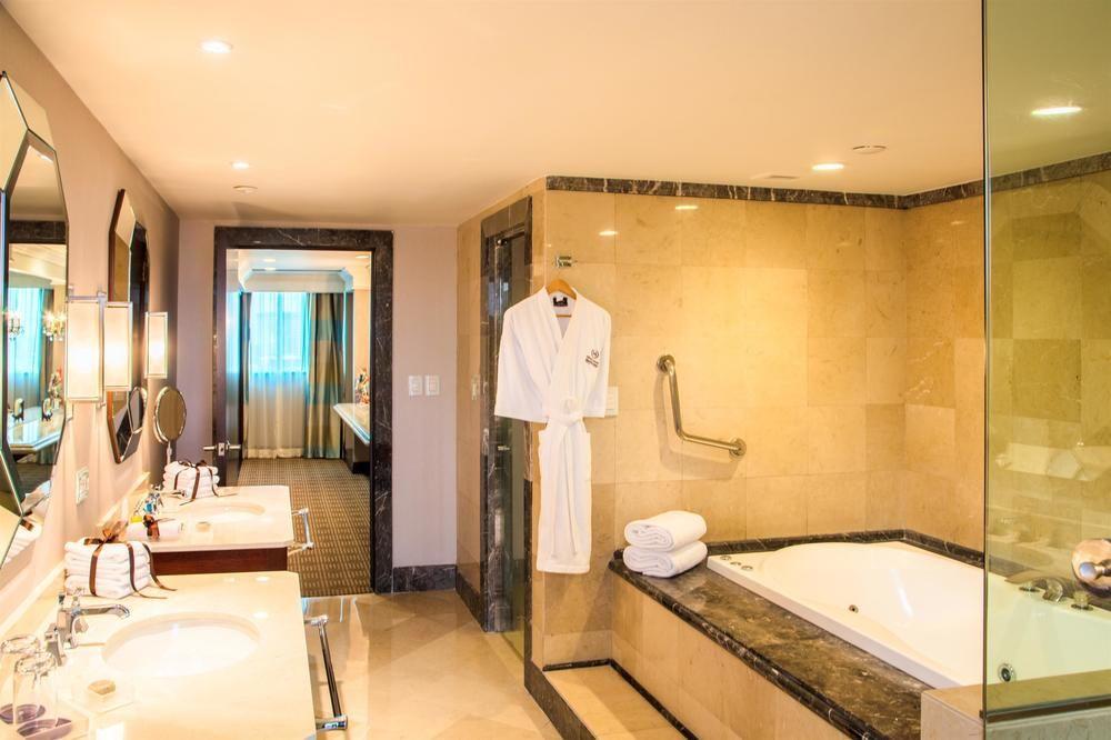 Sheraton Maria Isabel Hotel