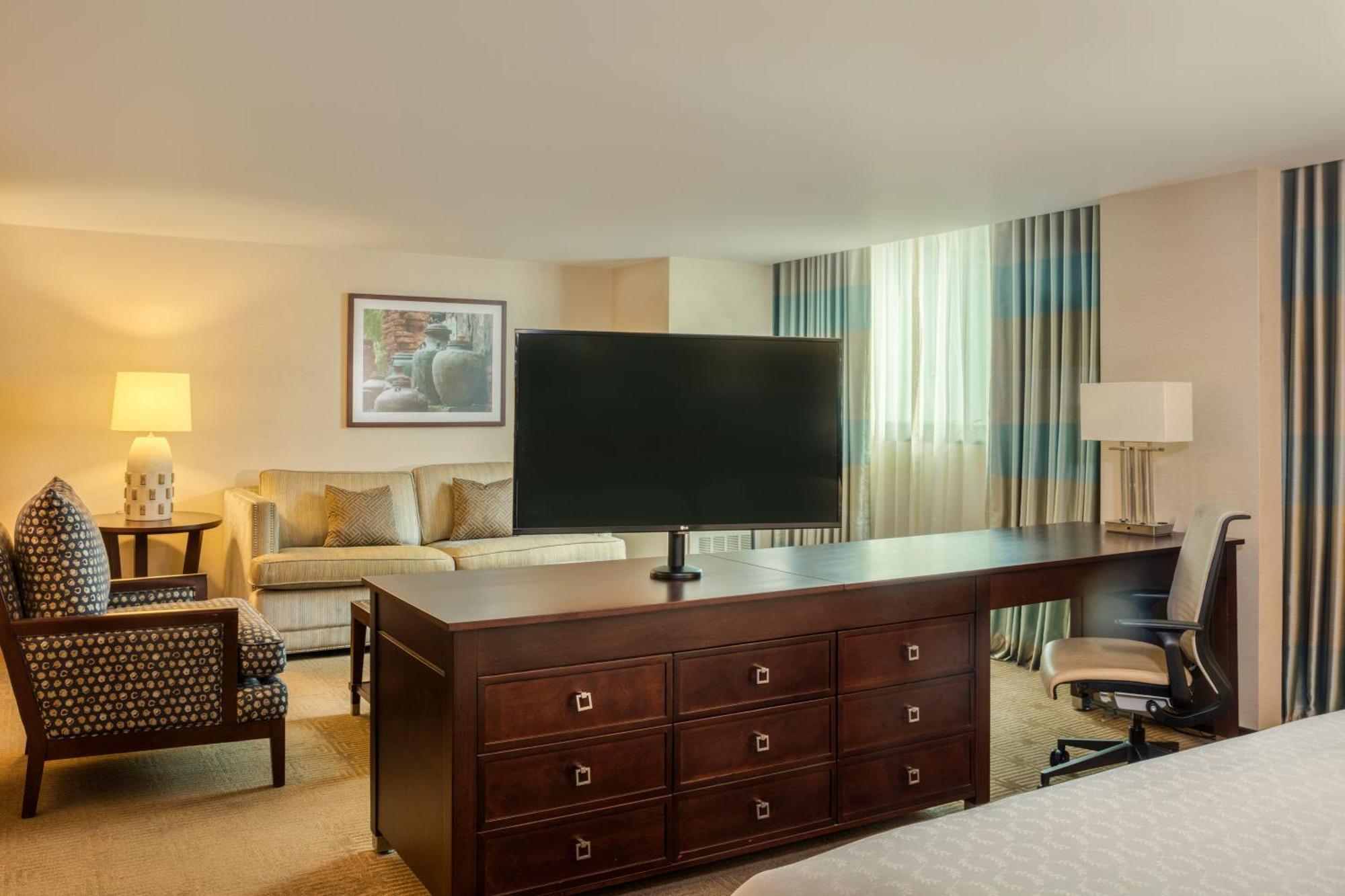 Sheraton Maria Isabel Hotel 5*