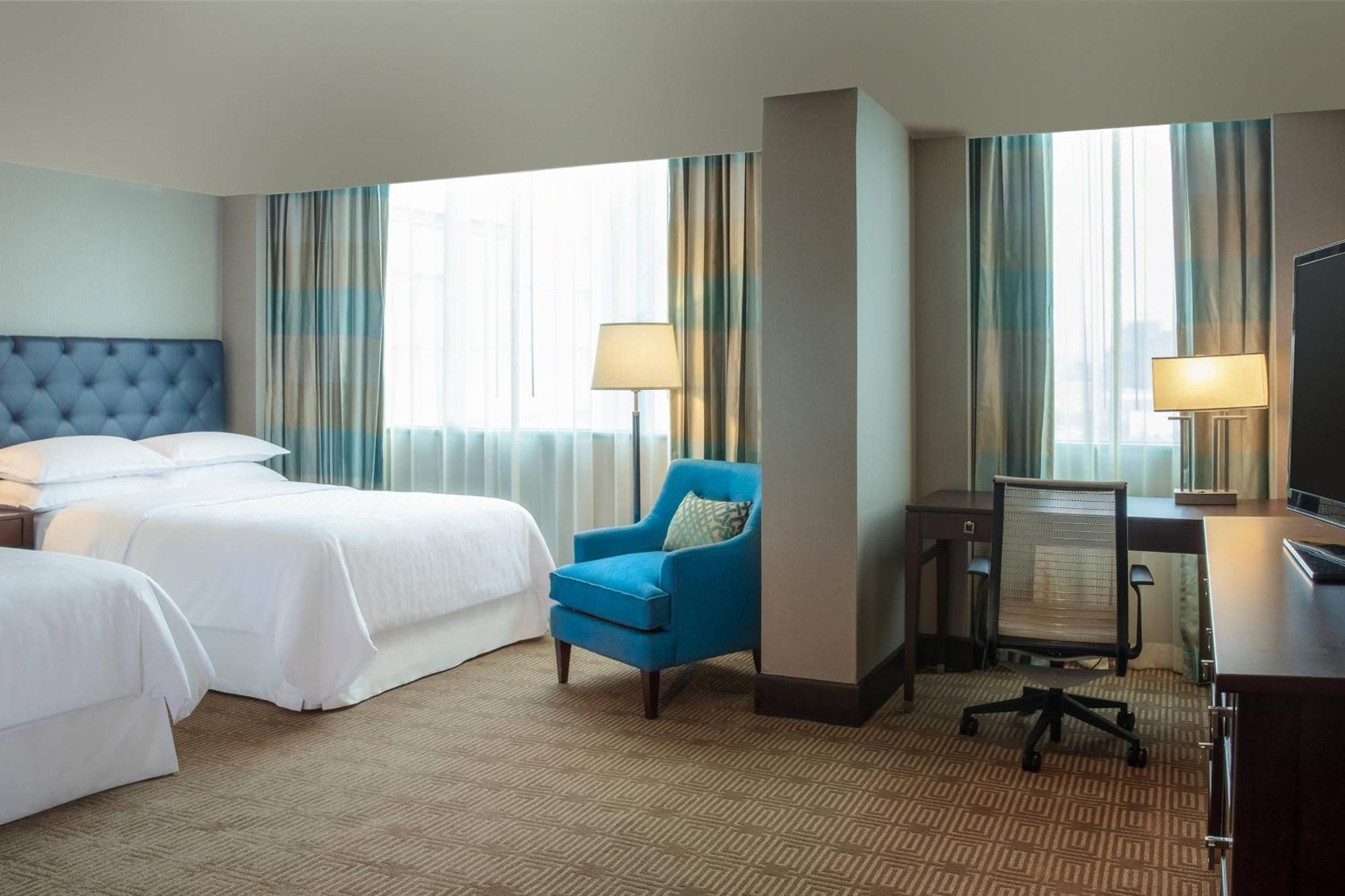 Hotel Sheraton Maria Isabel 5*