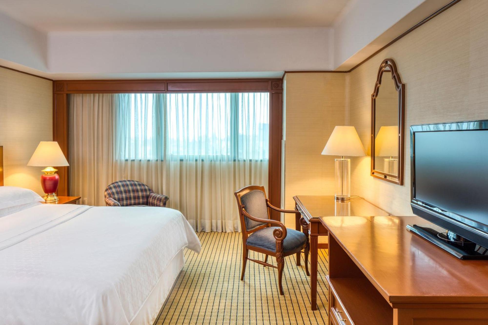 Sheraton Maria Isabel 5*